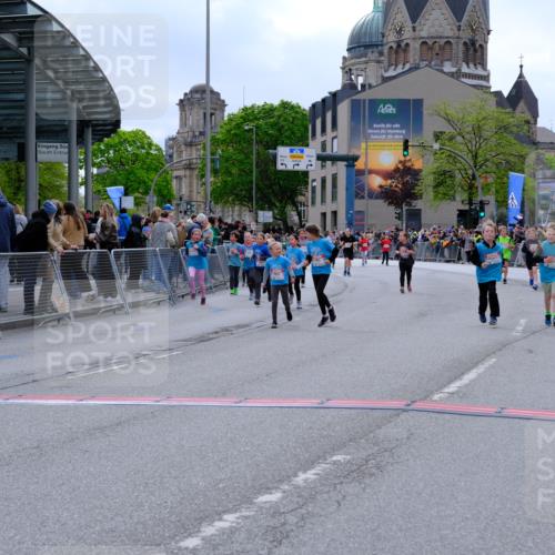 25.04.2026 - Das Zehntel Tim E. http://msf.ph/oto/9578811 25.04.2026 11:06:09 Ziel 5174, 5177, 5611, 5623, 5631, 5639, 5656, 6273, 6445, 6776, 6835, 6841, 6863, 7765, 7786, 7793 meine-sportfotos.de