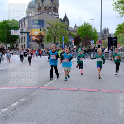 25.04.2026 - Das Zehntel Tim E. http://msf.ph/oto/9578821 25.04.2026 11:06:11 Ziel 5174, 5177, 5611, 5631, 5654, 5656, 5687, 6202, 6273, 6276, 6445, 6776, 6835, 6841, 6863, 7765, 7786, 7793 meine-sportfotos.de