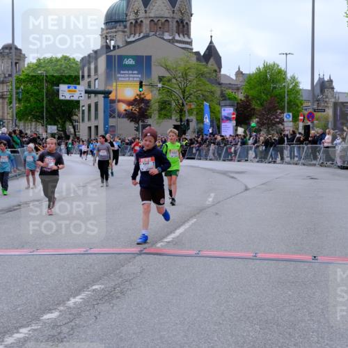 25.04.2026 - Das Zehntel Tim E. http://msf.ph/oto/9578831 25.04.2026 11:06:14 Ziel 5611, 5631, 5654, 5656, 5687, 6202, 6273, 6276, 6776, 6835, 6841, 6863, 7486, 7490, 7765, 7786, 7793 meine-sportfotos.de