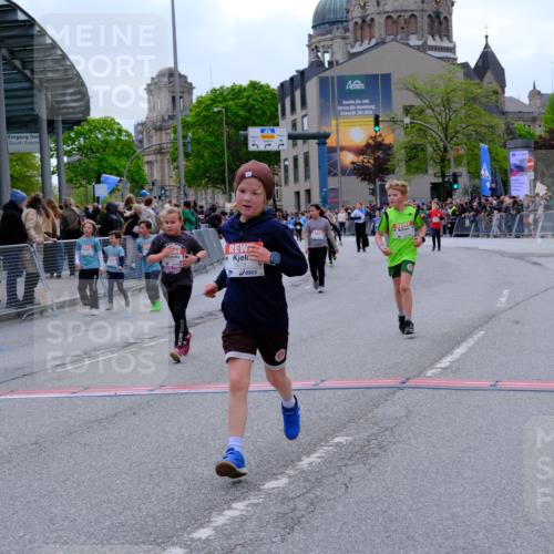 25.04.2026 - Das Zehntel Tim E. http://msf.ph/oto/9578841 25.04.2026 11:06:16 Ziel 5611, 5631, 5654, 5656, 5687, 6193, 6202, 6273, 6276, 6776, 6835, 6841, 6863, 7447, 7486, 7490, 7569, 7765, 7786, 7793 meine-sportfotos.de