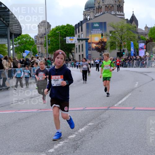25.04.2026 - Das Zehntel Tim E. http://msf.ph/oto/9578842 25.04.2026 11:06:16 Ziel 5611, 5631, 5654, 5656, 5687, 6193, 6202, 6273, 6276, 6776, 6835, 6841, 6863, 7447, 7486, 7490, 7569, 7765, 7786, 7793 meine-sportfotos.de