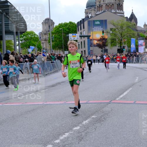 25.04.2026 - Das Zehntel Tim E. http://msf.ph/oto/9578853 25.04.2026 11:06:17 Ziel 5611, 5631, 5654, 5656, 5687, 6193, 6202, 6273, 6276, 6776, 6835, 6841, 6863, 7447, 7486, 7490, 7569, 7765, 7786, 7793 meine-sportfotos.de