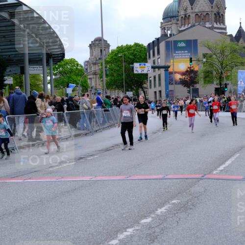 25.04.2026 - Das Zehntel Tim E. http://msf.ph/oto/9578859 25.04.2026 11:06:19 Ziel 5506, 5654, 5687, 6162, 6172, 6173, 6193, 6202, 6273, 6276, 6835, 6863, 7447, 7486, 7490, 7569, 7743, 7793 meine-sportfotos.de