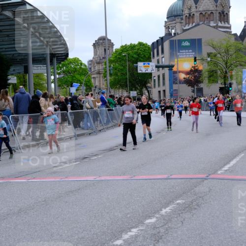 25.04.2026 - Das Zehntel Tim E. http://msf.ph/oto/9578860 25.04.2026 11:06:19 Ziel 5506, 5654, 5687, 6162, 6172, 6173, 6193, 6202, 6273, 6276, 6835, 6863, 7447, 7486, 7490, 7569, 7743, 7793 meine-sportfotos.de