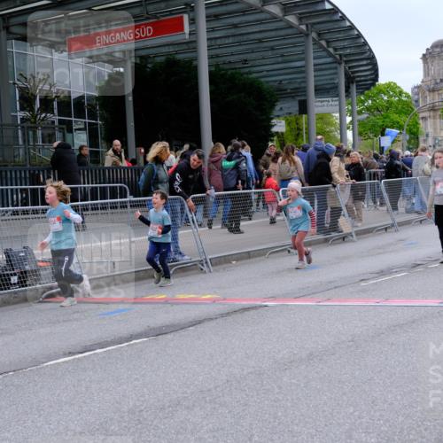 25.04.2026 - Das Zehntel Tim E. http://msf.ph/oto/9578864 25.04.2026 11:06:20 Ziel 5506, 5654, 5687, 6162, 6172, 6173, 6193, 6202, 6273, 6276, 7447, 7486, 7490, 7569, 7743 meine-sportfotos.de