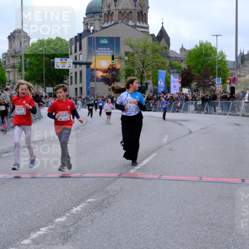 25.04.2026 - Das Zehntel Tim E. http://msf.ph/oto/9578882 25.04.2026 11:06:25 Ziel 5464, 5506, 6162, 6172, 6173, 6193, 6830, 6990, 7002, 7447, 7486, 7569, 7743 meine-sportfotos.de