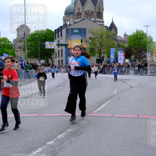 25.04.2026 - Das Zehntel Tim E. http://msf.ph/oto/9578889 25.04.2026 11:06:26 Ziel 5464, 5506, 6162, 6172, 6173, 6193, 6239, 6252, 6830, 6990, 7002, 7447, 7569, 7743, 8001 meine-sportfotos.de