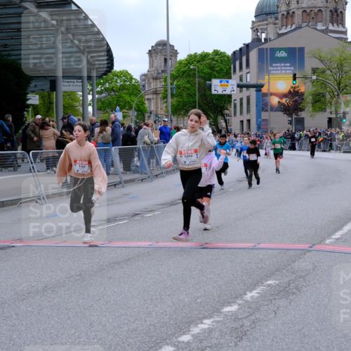 25.04.2026 - Das Zehntel Tim E. http://msf.ph/oto/9578897 25.04.2026 11:06:32 Ziel 5461, 5464, 6239, 6252, 6288, 6292, 6830, 6925, 6962, 6990, 7002, 8001 meine-sportfotos.de