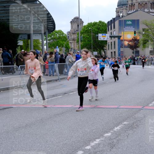 25.04.2026 - Das Zehntel Tim E. http://msf.ph/oto/9578898 25.04.2026 11:06:32 Ziel 5461, 5464, 6239, 6252, 6288, 6292, 6830, 6925, 6962, 6990, 7002, 8001 meine-sportfotos.de