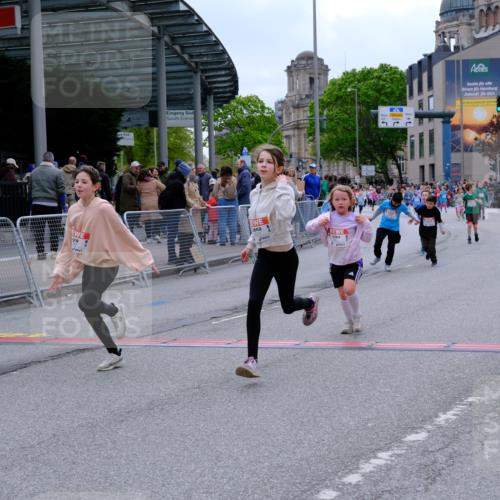25.04.2026 - Das Zehntel Tim E. http://msf.ph/oto/9578900 25.04.2026 11:06:32 Ziel 5461, 5464, 6239, 6252, 6288, 6292, 6830, 6925, 6962, 6990, 7002, 8001 meine-sportfotos.de