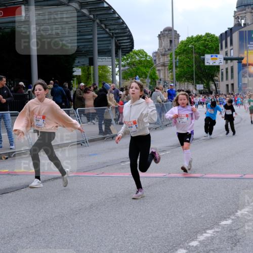 25.04.2026 - Das Zehntel Tim E. http://msf.ph/oto/9578901 25.04.2026 11:06:32 Ziel 5461, 5464, 6239, 6252, 6288, 6292, 6830, 6925, 6962, 6990, 7002, 8001 meine-sportfotos.de
