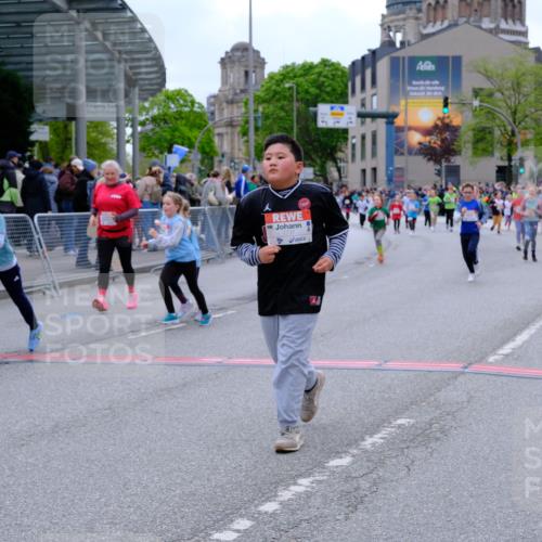 25.04.2026 - Das Zehntel Tim E. http://msf.ph/oto/9578921 25.04.2026 11:06:51 Ziel 5598, 5602, 5606, 5651, 6658, 7457, 7484, 7511, 7556, 7563, 7571, 7572, 7648, 7650, 7651, 7661, 7668, 7737, 7764, 7770, 7788 meine-sportfotos.de