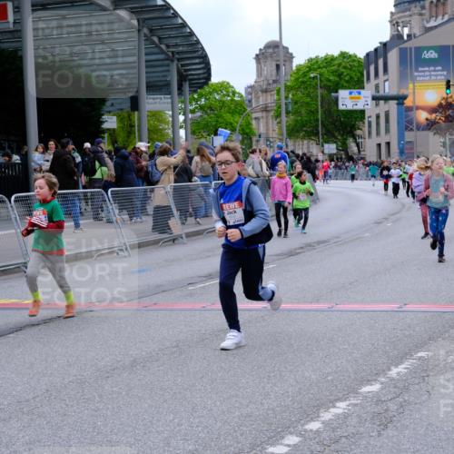 25.04.2026 - Das Zehntel Tim E. http://msf.ph/oto/9578928 25.04.2026 11:06:55 Ziel 5598, 5602, 5606, 5651, 6160, 6163, 6174, 6658, 7263, 7264, 7272, 7285, 7457, 7484, 7511, 7519, 7523, 7556, 7563, 7571, 7572, 7606, 7648, 7650, 7737, 7764 meine-sportfotos.de