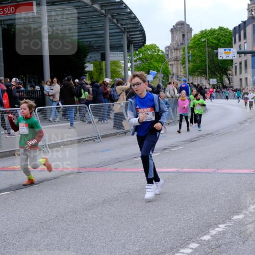 25.04.2026 - Das Zehntel Tim E. http://msf.ph/oto/9578930 25.04.2026 11:06:55 Ziel 5598, 5602, 5606, 5651, 6160, 6163, 6174, 6658, 7263, 7264, 7272, 7285, 7457, 7484, 7511, 7519, 7523, 7556, 7563, 7571, 7572, 7606, 7648, 7650, 7737, 7764 meine-sportfotos.de