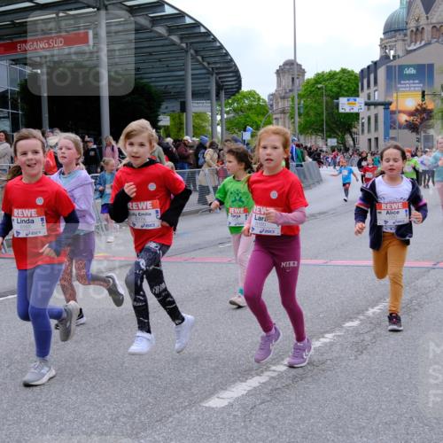 25.04.2026 - Das Zehntel Tim E. http://msf.ph/oto/9578943 25.04.2026 11:07:00 Ziel 5144, 5598, 5606, 5651, 6115, 6160, 6163, 6174, 6310, 6658, 7263, 7264, 7270, 7272, 7277, 7285, 7431, 7438, 7491, 7507, 7511, 7519, 7523, 7556, 7606, 7764, 7990 meine-sportfotos.de