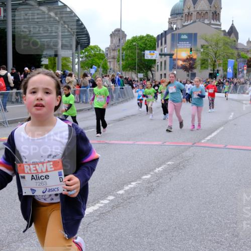25.04.2026 - Das Zehntel Tim E. http://msf.ph/oto/9578948 25.04.2026 11:07:01 Ziel 5125, 5144, 5598, 5606, 5651, 6115, 6160, 6163, 6174, 6185, 6310, 7263, 7264, 7270, 7272, 7277, 7285, 7431, 7438, 7491, 7507, 7511, 7519, 7523, 7556, 7606, 7764, 7990 meine-sportfotos.de