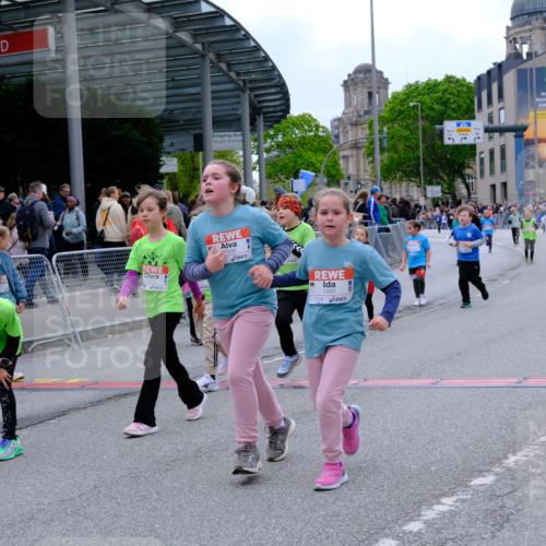 25.04.2026 - Das Zehntel Tim E. http://msf.ph/oto/9578958 25.04.2026 11:07:03 Ziel 5125, 5144, 5881, 6115, 6160, 6163, 6174, 6185, 6310, 6777, 7263, 7264, 7270, 7272, 7277, 7285, 7431, 7438, 7491, 7507, 7511, 7519, 7523, 7556, 7606, 7990 meine-sportfotos.de
