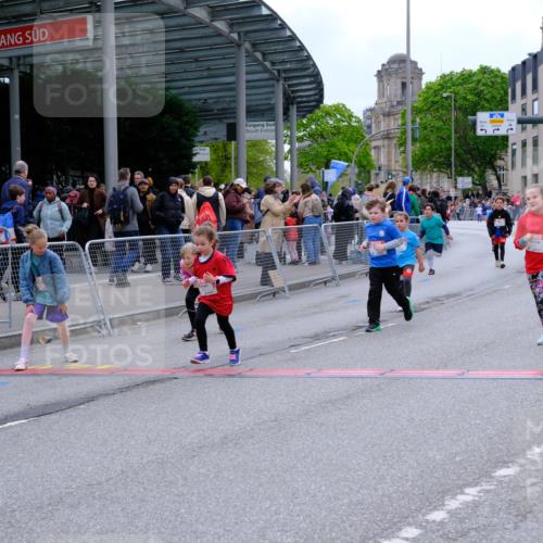 25.04.2026 - Das Zehntel Tim E. http://msf.ph/oto/9578962 25.04.2026 11:07:05 Ziel 5027, 5060, 5061, 5064, 5125, 5144, 5881, 5887, 5939, 6115, 6185, 6310, 6777, 7263, 7264, 7270, 7272, 7277, 7285, 7431, 7438, 7491, 7507, 7519, 7606, 7990 meine-sportfotos.de