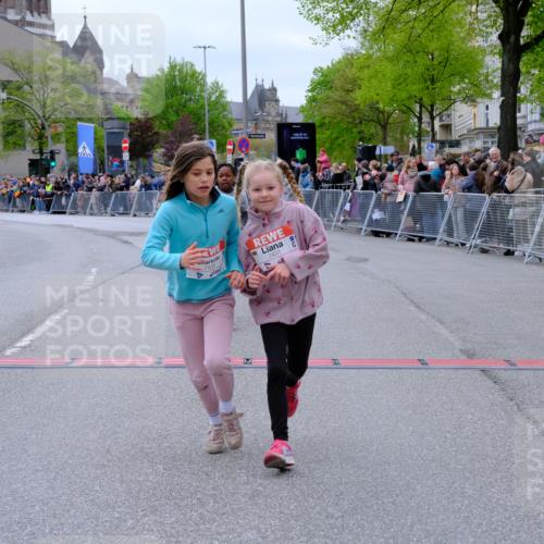 25.04.2026 - Das Zehntel Tim E. http://msf.ph/oto/9578970 25.04.2026 11:07:06 Ziel 5027, 5060, 5061, 5064, 5125, 5144, 5881, 5887, 5939, 6115, 6185, 6310, 6777, 7270, 7272, 7277, 7285, 7431, 7438, 7480, 7491, 7507, 7519, 7606, 7990 meine-sportfotos.de