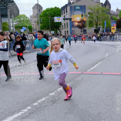 25.04.2026 - Das Zehntel Tim E. http://msf.ph/oto/9578980 25.04.2026 11:07:11 Ziel 5027, 5060, 5061, 5064, 5125, 5144, 5881, 5887, 5939, 5964, 6115, 6185, 6310, 6777, 6819, 7431, 7438, 7480, 7990 meine-sportfotos.de
