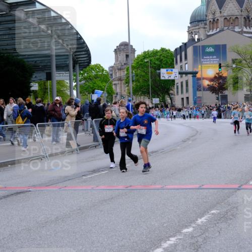 25.04.2026 - Das Zehntel Tim E. http://msf.ph/oto/9579003 25.04.2026 11:07:24 Ziel 5397, 5400, 6443, 6559, 7365, 7463, 7477, 7852, 7985, 8055 meine-sportfotos.de