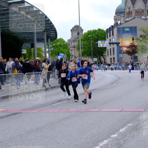25.04.2026 - Das Zehntel Tim E. http://msf.ph/oto/9579004 25.04.2026 11:07:24 Ziel 5397, 5400, 6443, 6559, 7365, 7463, 7477, 7852, 7985, 8055 meine-sportfotos.de