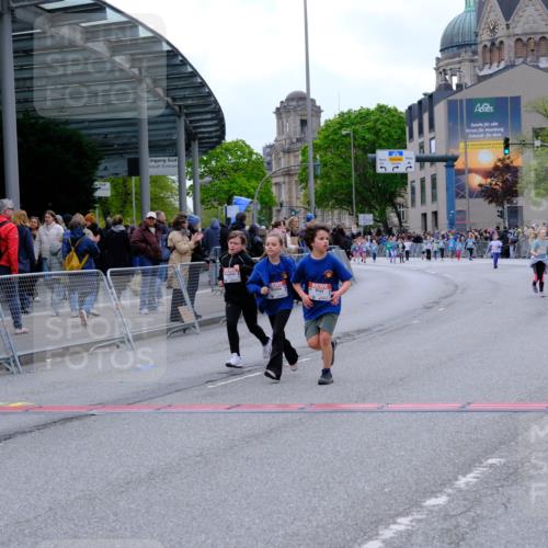25.04.2026 - Das Zehntel Tim E. http://msf.ph/oto/9579005 25.04.2026 11:07:24 Ziel 5397, 5400, 6443, 6559, 7365, 7463, 7477, 7852, 7985, 8055 meine-sportfotos.de
