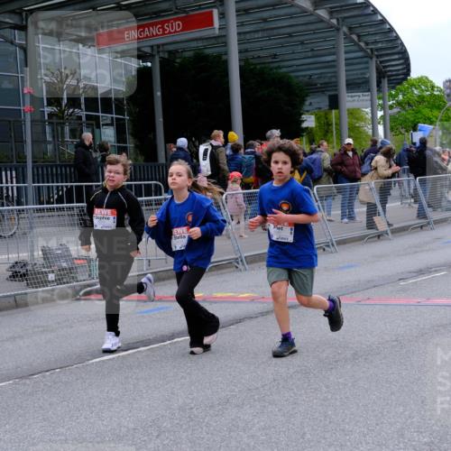 25.04.2026 - Das Zehntel Tim E. http://msf.ph/oto/9579013 25.04.2026 11:07:26 Ziel 5397, 5400, 6443, 6559, 7463, 7477, 7985, 8055 meine-sportfotos.de