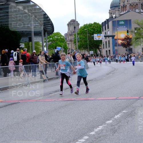 25.04.2026 - Das Zehntel Tim E. http://msf.ph/oto/9579019 25.04.2026 11:07:29 Ziel 5397, 5400, 7463, 7477, 7985, 8055 meine-sportfotos.de