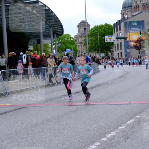 25.04.2026 - Das Zehntel Tim E. http://msf.ph/oto/9579021 25.04.2026 11:07:29 Ziel 5397, 5400, 7463, 7477, 7985, 8055 meine-sportfotos.de