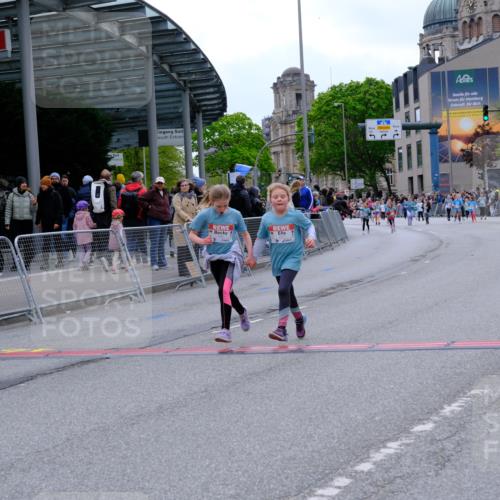 25.04.2026 - Das Zehntel Tim E. http://msf.ph/oto/9579022 25.04.2026 11:07:30 Ziel 5397, 5400, 7463, 7477, 7985, 8055 meine-sportfotos.de