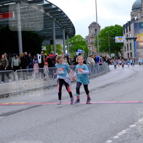 25.04.2026 - Das Zehntel Tim E. http://msf.ph/oto/9579024 25.04.2026 11:07:30 Ziel 5397, 5400, 7463, 7477, 7985, 8055 meine-sportfotos.de