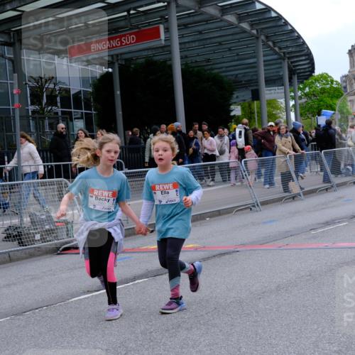25.04.2026 - Das Zehntel Tim E. http://msf.ph/oto/9579034 25.04.2026 11:07:31 Ziel 5397, 5400, 7463, 7477, 8055 meine-sportfotos.de