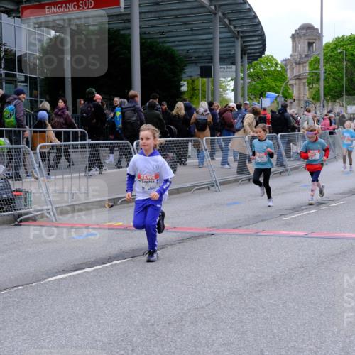 25.04.2026 - Das Zehntel Tim E. http://msf.ph/oto/9579038 25.04.2026 11:07:41 Ziel 5054, 6800, 6803, 7503, 7558, 7568, 7570 meine-sportfotos.de