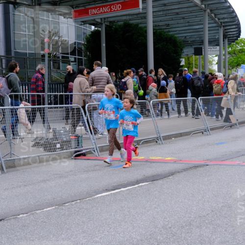 25.04.2026 - Das Zehntel Tim E. http://msf.ph/oto/9579053 25.04.2026 11:07:47 Ziel 5054, 5932, 5936, 6048, 6049, 6462, 6800, 6803, 7419, 7425, 7451, 7503, 7558, 7568, 7570 meine-sportfotos.de