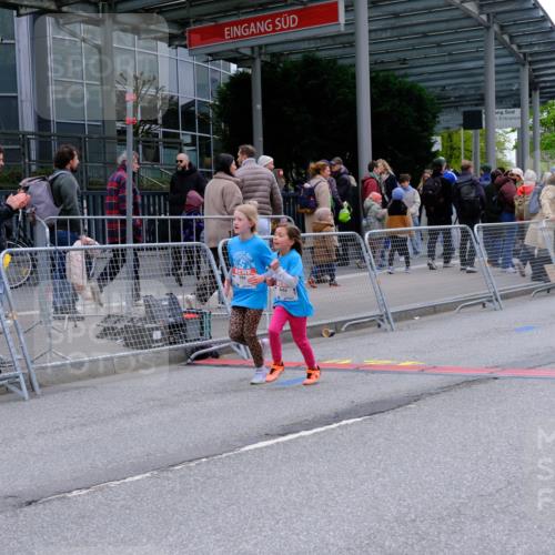 25.04.2026 - Das Zehntel Tim E. http://msf.ph/oto/9579054 25.04.2026 11:07:47 Ziel 5054, 5932, 5936, 6048, 6049, 6462, 6800, 6803, 7419, 7425, 7451, 7503, 7558, 7568, 7570 meine-sportfotos.de