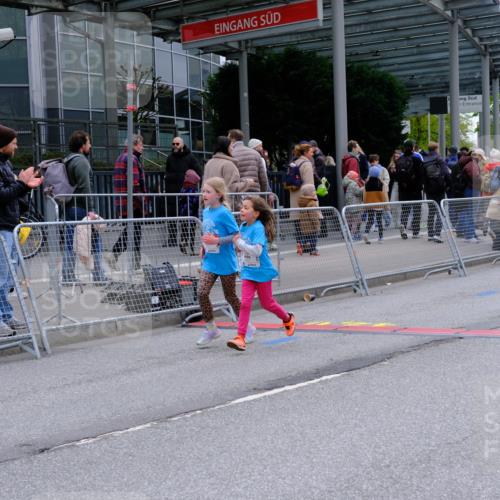25.04.2026 - Das Zehntel Tim E. http://msf.ph/oto/9579055 25.04.2026 11:07:47 Ziel 5054, 5932, 5936, 6048, 6049, 6462, 6800, 6803, 7419, 7425, 7451, 7503, 7558, 7568, 7570 meine-sportfotos.de
