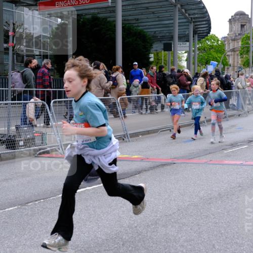 25.04.2026 - Das Zehntel Tim E. http://msf.ph/oto/9579056 25.04.2026 11:07:48 Ziel 5932, 5936, 6048, 6049, 6462, 6800, 6803, 7419, 7425, 7451, 7503, 7558, 7568, 7570 meine-sportfotos.de