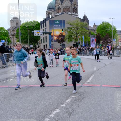 25.04.2026 - Das Zehntel Tim E. http://msf.ph/oto/9579062 25.04.2026 11:07:51 Ziel 5932, 5936, 6048, 6049, 6462, 6562, 6563, 6800, 6803, 7419, 7425, 7451, 7503, 7558 meine-sportfotos.de