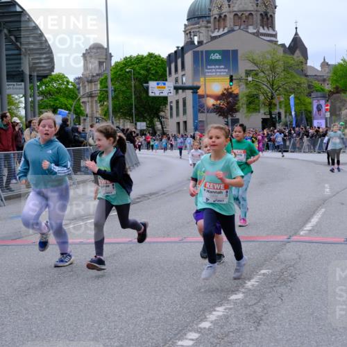 25.04.2026 - Das Zehntel Tim E. http://msf.ph/oto/9579066 25.04.2026 11:07:52 Ziel 5087, 5932, 5936, 6048, 6049, 6462, 6562, 6563, 6800, 6803, 7419, 7425, 7451, 7503, 7558 meine-sportfotos.de