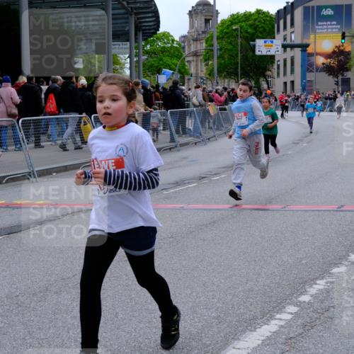 25.04.2026 - Das Zehntel Tim E. http://msf.ph/oto/9579099 25.04.2026 11:08:05 Ziel 5014, 5023, 5130, 5189, 5477, 5604, 5652, 5942, 7448, 7654, 7685, 7778 meine-sportfotos.de