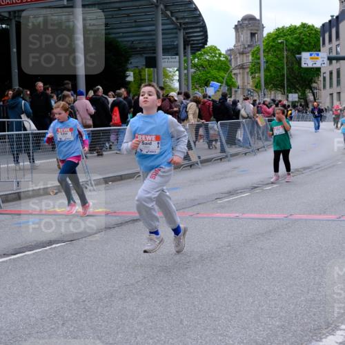 25.04.2026 - Das Zehntel Tim E. http://msf.ph/oto/9579100 25.04.2026 11:08:07 Ziel 5014, 5023, 5189, 5477, 5604, 5652, 5942, 6834, 7448, 7654, 7685, 7778 meine-sportfotos.de