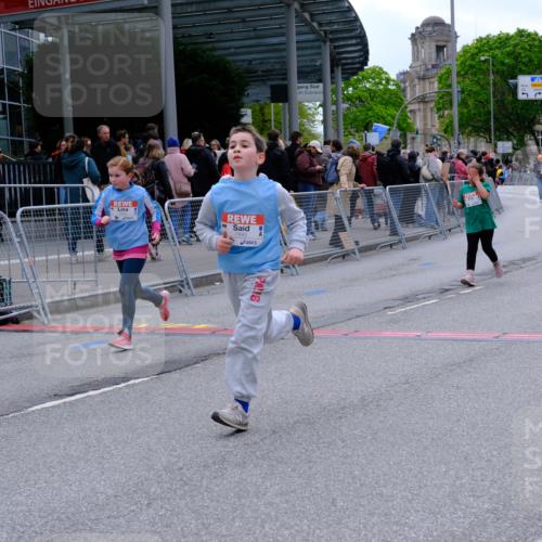 25.04.2026 - Das Zehntel Tim E. http://msf.ph/oto/9579102 25.04.2026 11:08:07 Ziel 5014, 5023, 5189, 5477, 5604, 5652, 5942, 6834, 7448, 7654, 7685, 7778 meine-sportfotos.de
