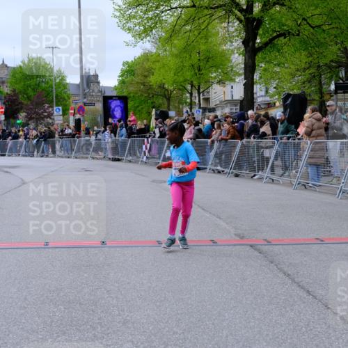 25.04.2026 - Das Zehntel Tim E. http://msf.ph/oto/9579111 25.04.2026 11:08:12 Ziel 5221, 5232, 5604, 6834, 7654, 7685, 7778 meine-sportfotos.de