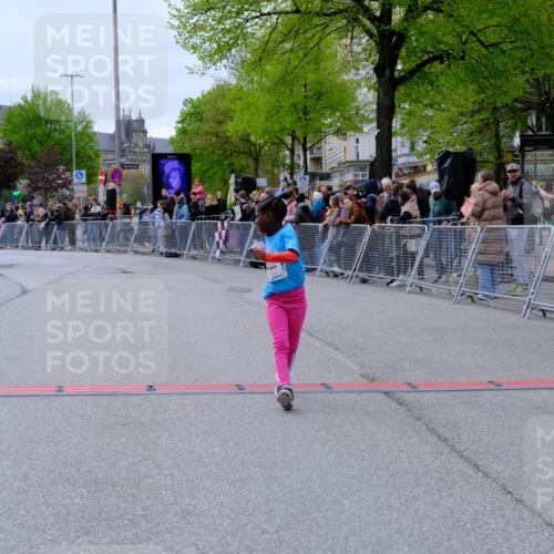 25.04.2026 - Das Zehntel Tim E. http://msf.ph/oto/9579112 25.04.2026 11:08:12 Ziel 5221, 5232, 5604, 6834, 7654, 7685, 7778 meine-sportfotos.de