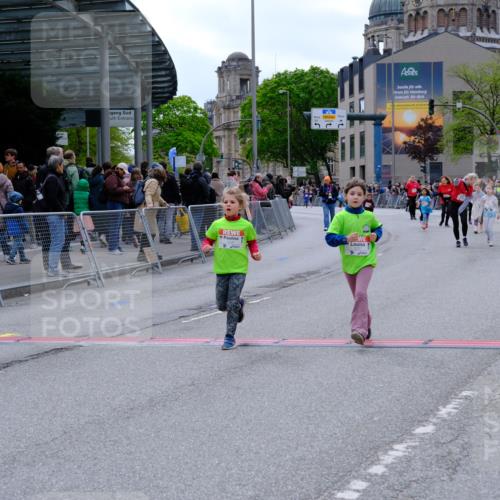 25.04.2026 - Das Zehntel Tim E. http://msf.ph/oto/9579116 25.04.2026 11:08:14 Ziel 5221, 5232, 5604, 6834, 7778 meine-sportfotos.de