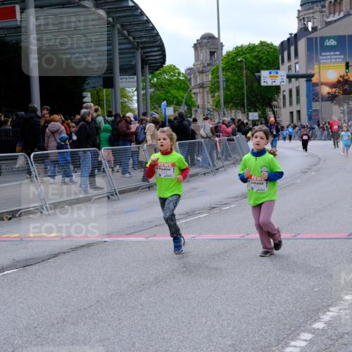 25.04.2026 - Das Zehntel Tim E. http://msf.ph/oto/9579121 25.04.2026 11:08:15 Ziel 5221, 5232, 5604, 6834 meine-sportfotos.de