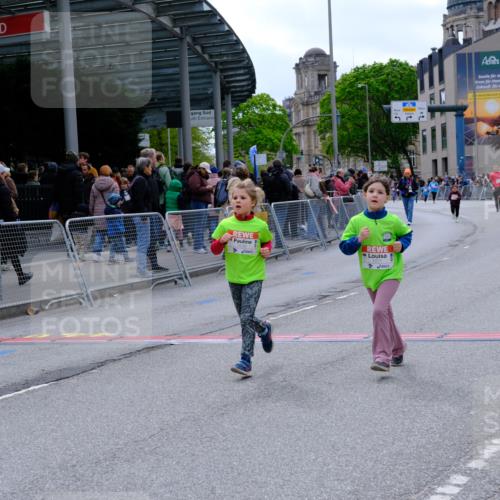 25.04.2026 - Das Zehntel Tim E. http://msf.ph/oto/9579122 25.04.2026 11:08:15 Ziel 5221, 5232, 5604, 6834 meine-sportfotos.de