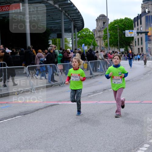 25.04.2026 - Das Zehntel Tim E. http://msf.ph/oto/9579123 25.04.2026 11:08:15 Ziel 5221, 5232, 5604, 6834 meine-sportfotos.de