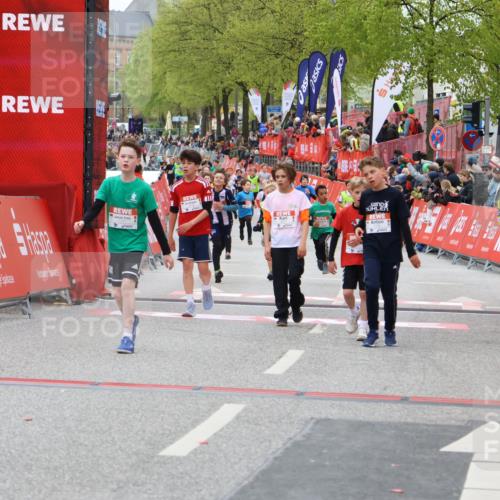 25.04.2026 - Das Zehntel Strokosch-Dieckow http://msf.ph/oto/9579125 25.04.2026 08:51:08 Ziel 1217, 1310, 1554, 1702, 1735, 2315, 2497, 2570, 2817, 3118, 3194, 3230, 3546, 3554, 3557, 4052, 1217, 1310, 1554, 1702, 1735, 2315, 2497, 2570, 2817, 3118, 3194, 3230, 3546, 3554, 3557, 4052 meine-sportfotos.de